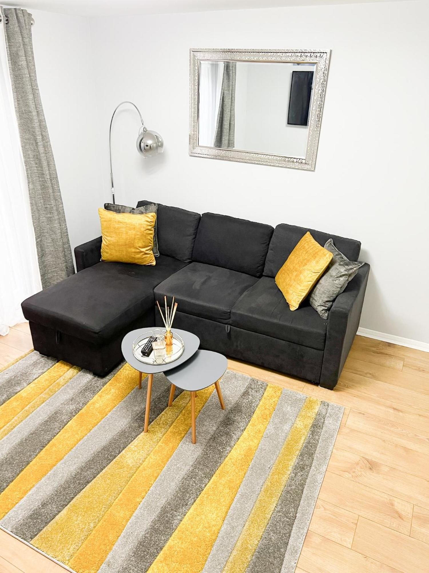 Beautiful Apartment In Beckton With Private Entrance And Garden Londres Exterior foto